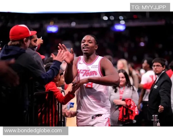 火箭队与小牛队精彩对决回顾CCTV2017赛季经典时刻重温