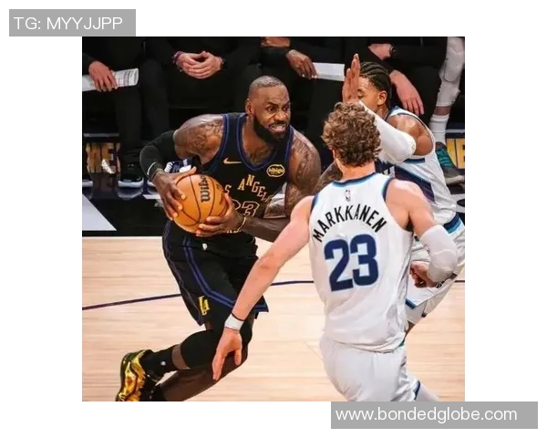 詹姆斯：从篮球之神到商业巨头的传奇人生与影响力探讨